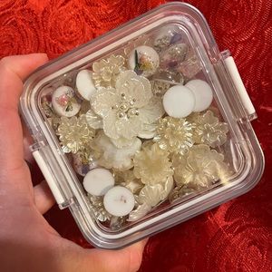 White flower charm mix